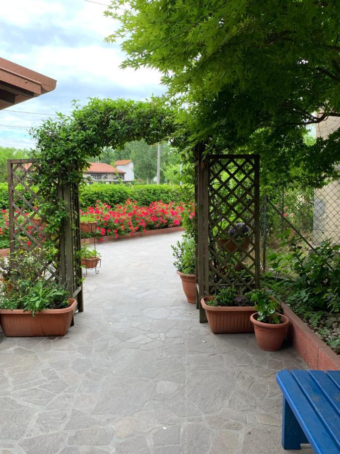 Casa Serenella B&B - Casa Vacanze 布伦塔河畔皮亚佐拉 外观 照片