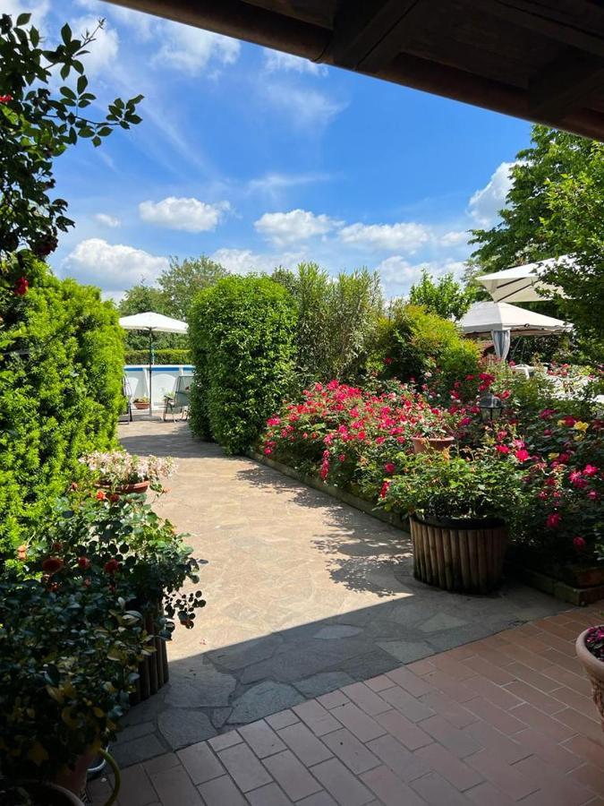 Casa Serenella B&B - Casa Vacanze 布伦塔河畔皮亚佐拉 外观 照片